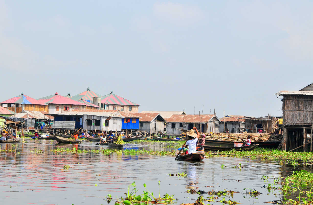 Village de Ganvié sur le lac Nokoué près de Cotonou, Bénin