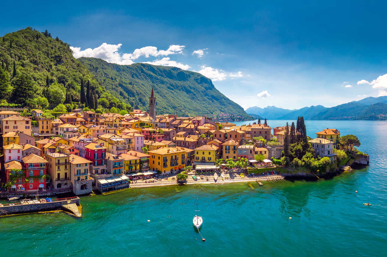 Village de Varenna au bord du lac de Côme