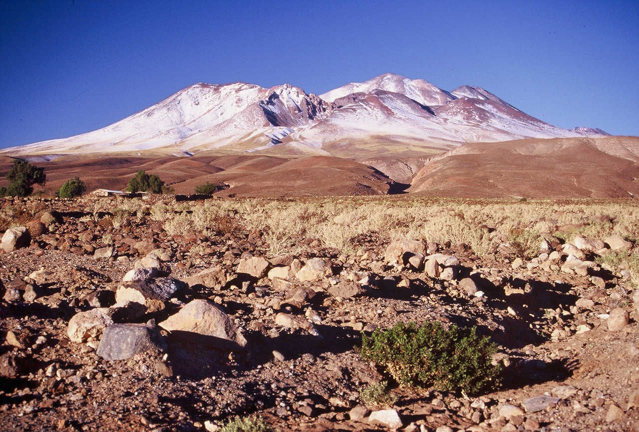 Volcan Lascar dans le désert d'Atacama