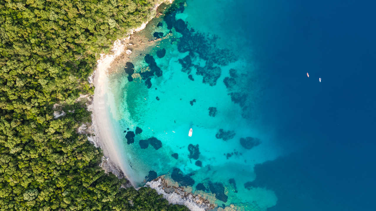 Vue aérienne d'une île des Maldives