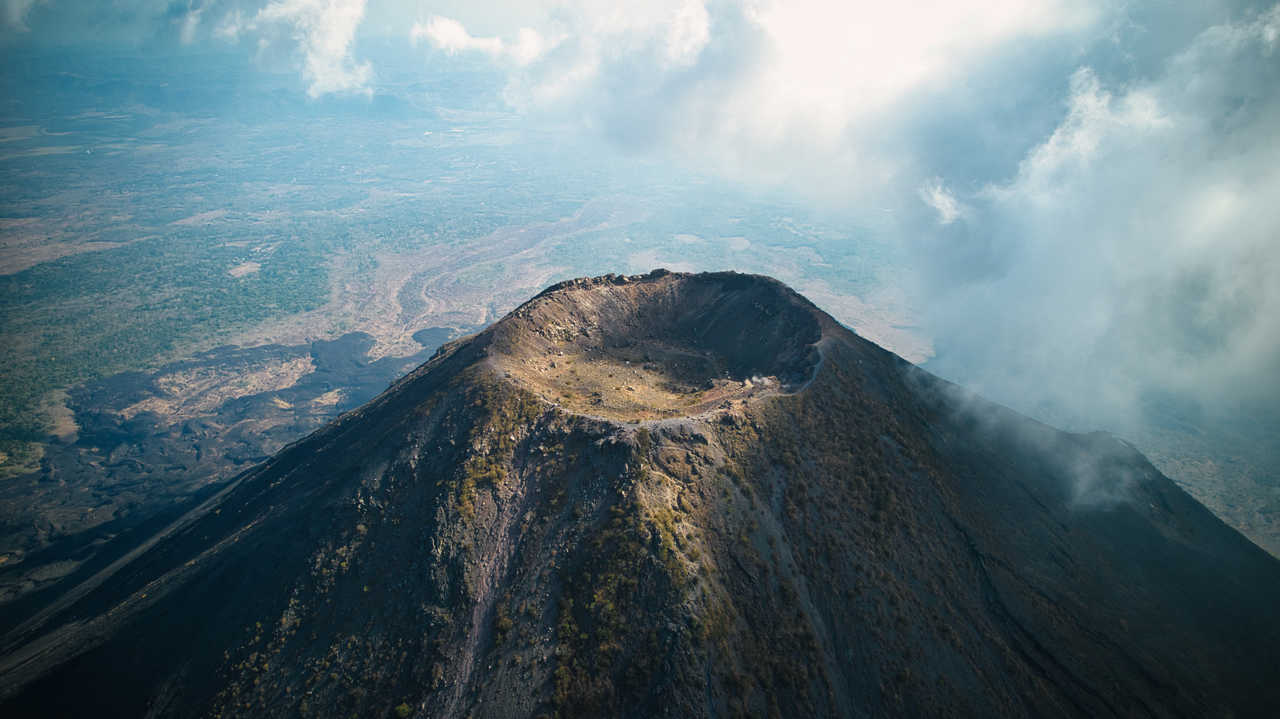 vue-aerienne-volcan-izalco