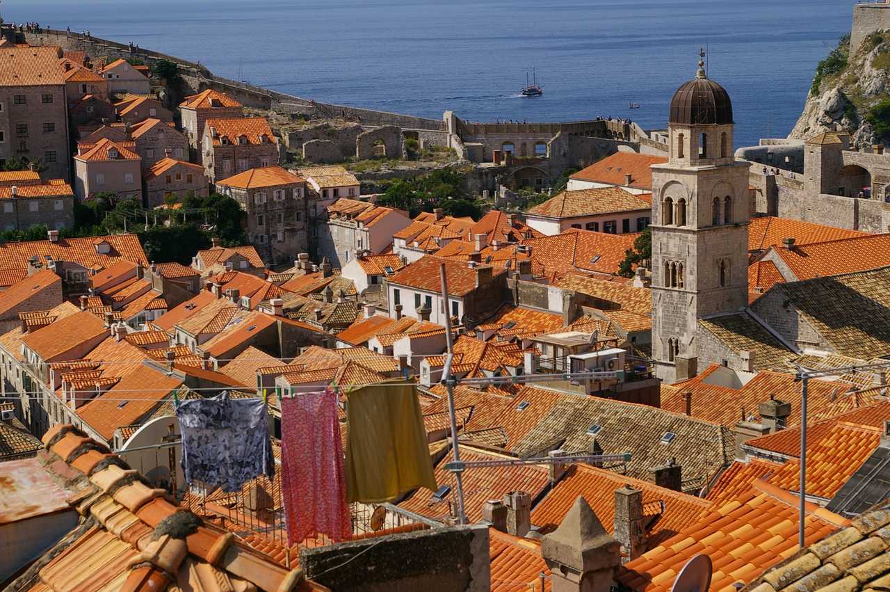 Vue depuis les remparts de la ville de Dubrovnik