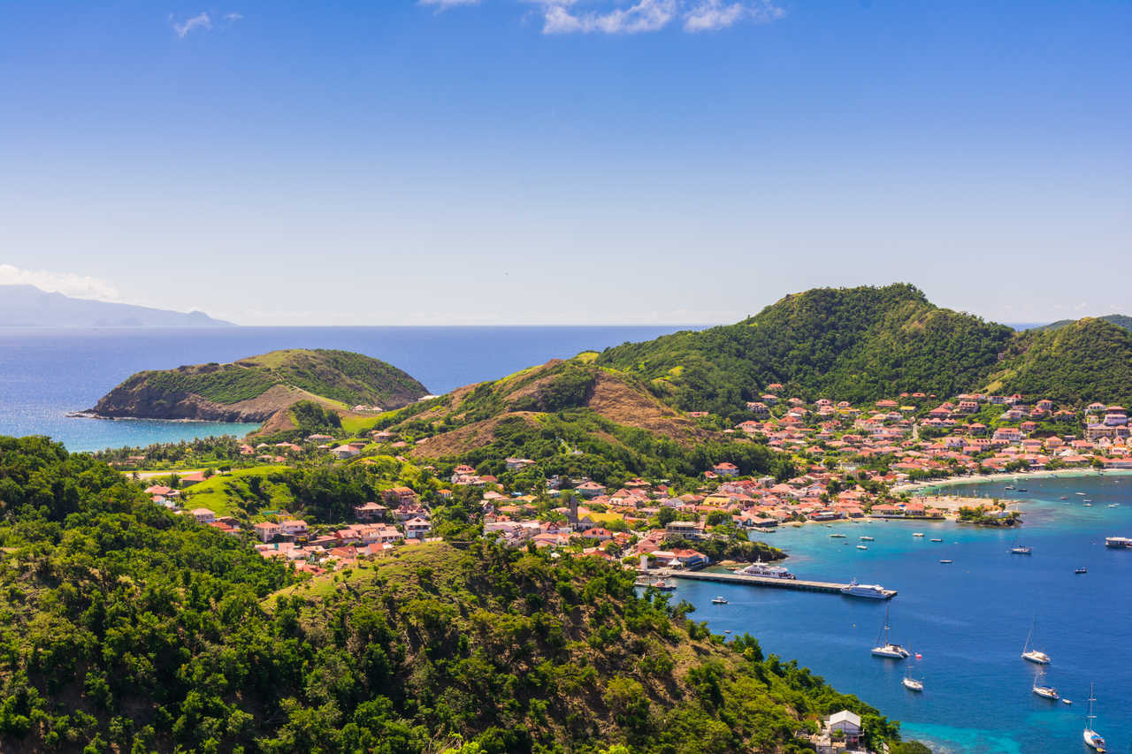 Vue panoramique de la ville les saintes en Guadeloupe