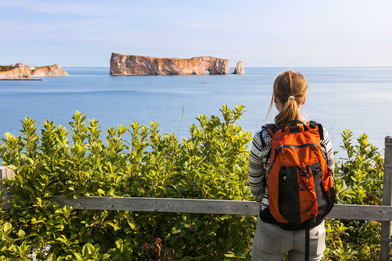 Vue sur le rocher percé au Québec