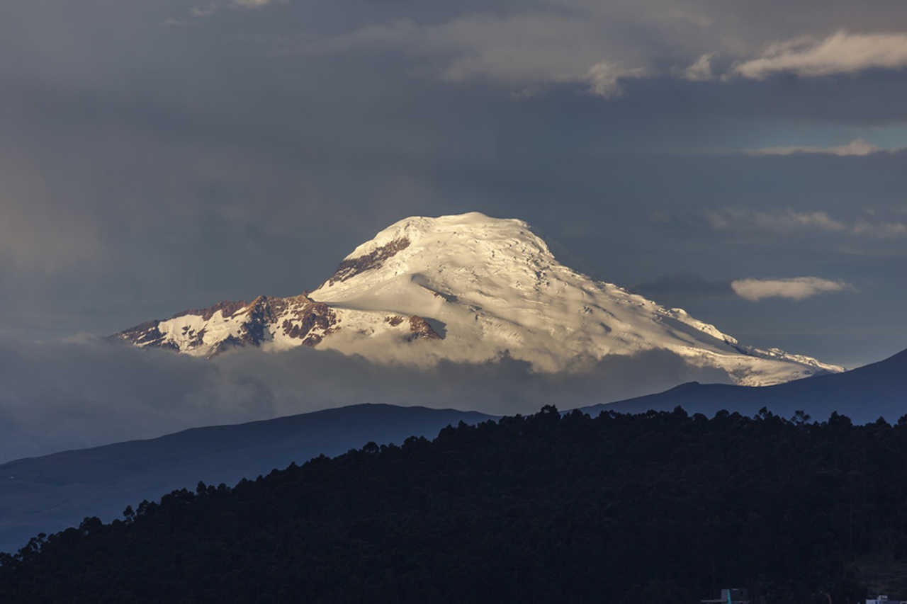 Vue sur le volcan Cayambe dans le Nord de l'Equateur