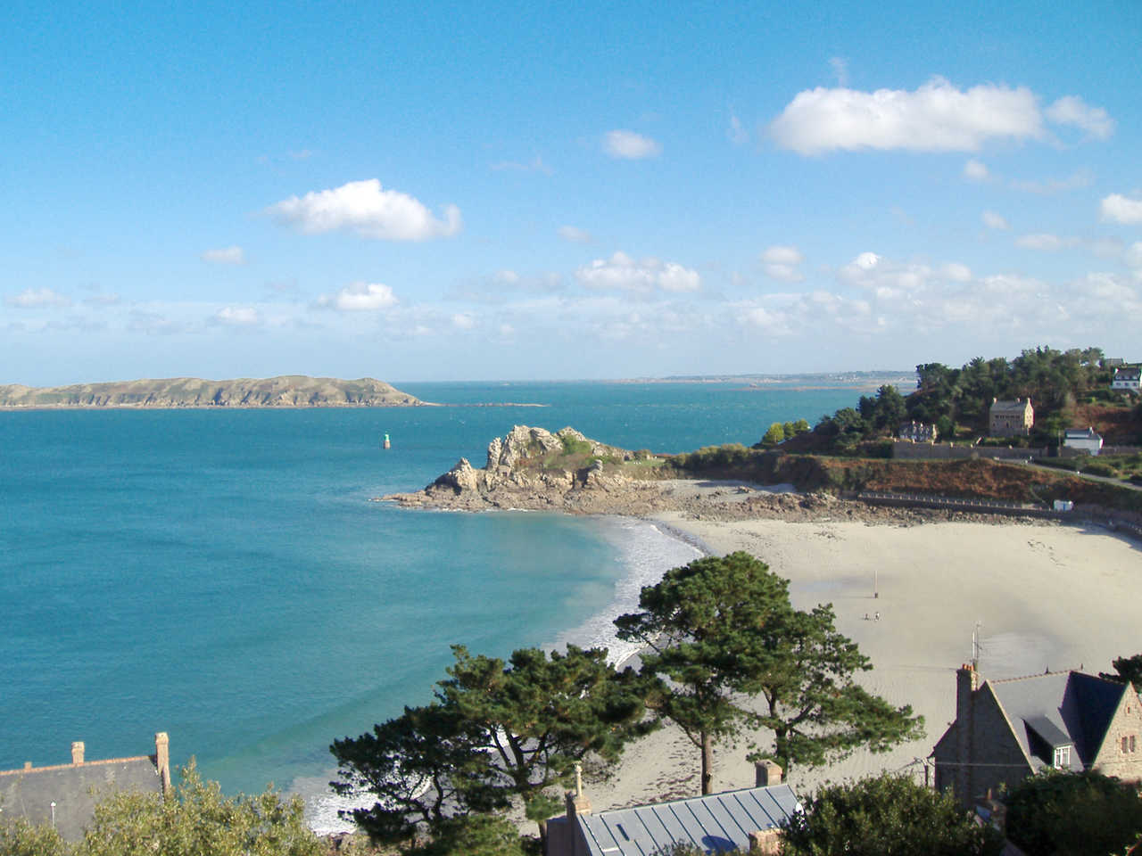 Vue surplombant la plage de Perros Guirec