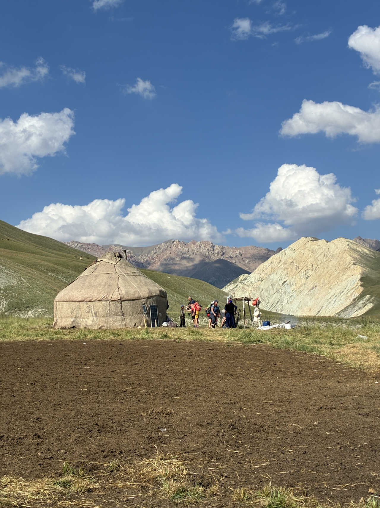 Yourte d'une famille nomade au Kazakhstan