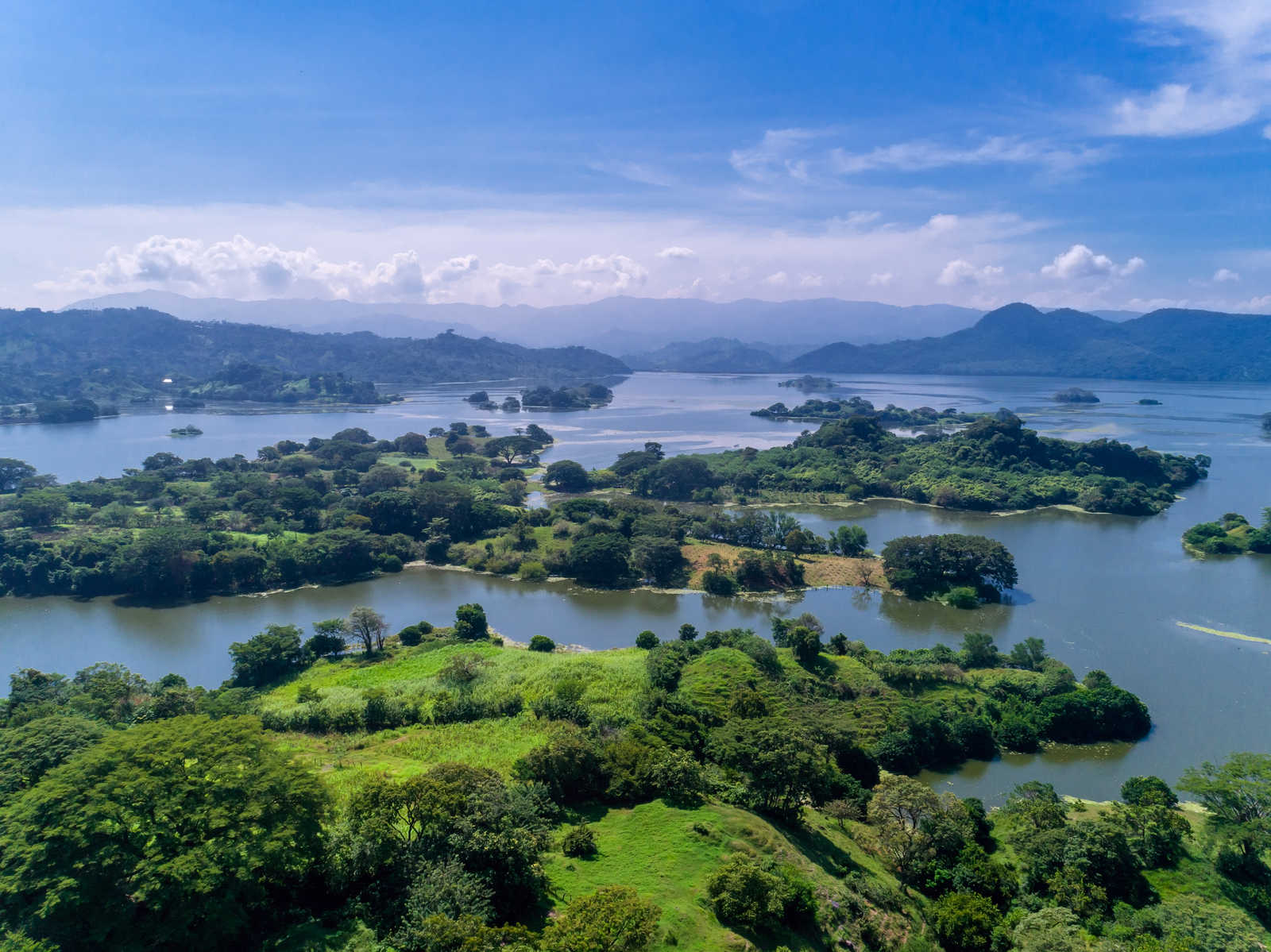 aerial-view-of-the-suchitlan-embankment-in-potonico-chalatenango-el-salvador © Guevara Eduardo F