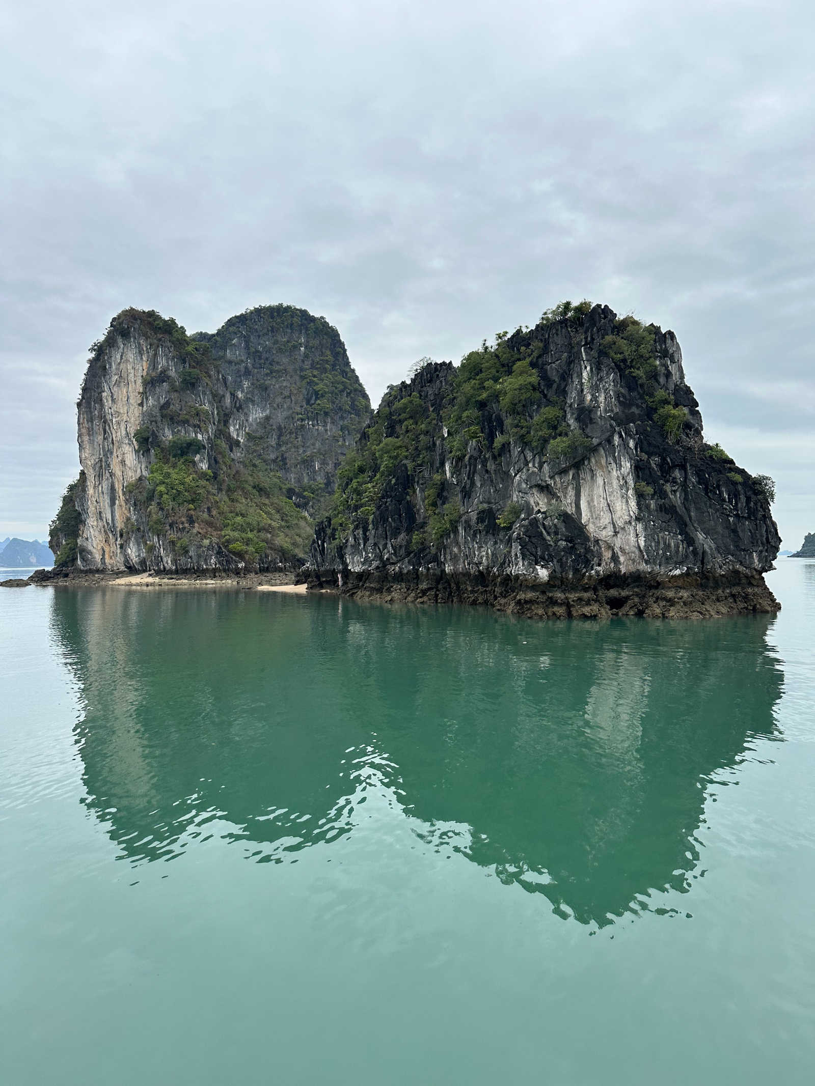 Baie d'Ha Long au Vietnam © Pellet Stéphanie