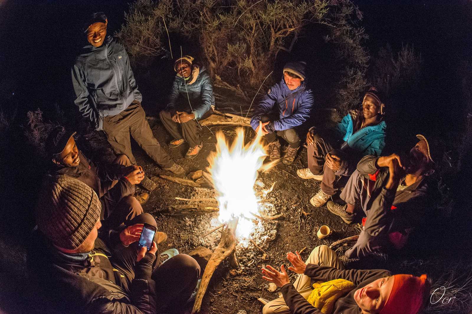 Bivouac et feu de camp au Mont Kenya © O. CROUVIZIER