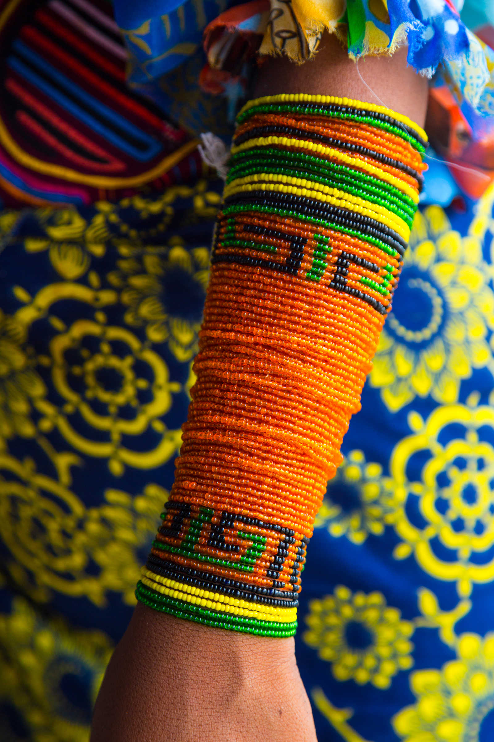 Bracelet kuna, dans l'archipel des San Blas © Carlos Munoz Juan