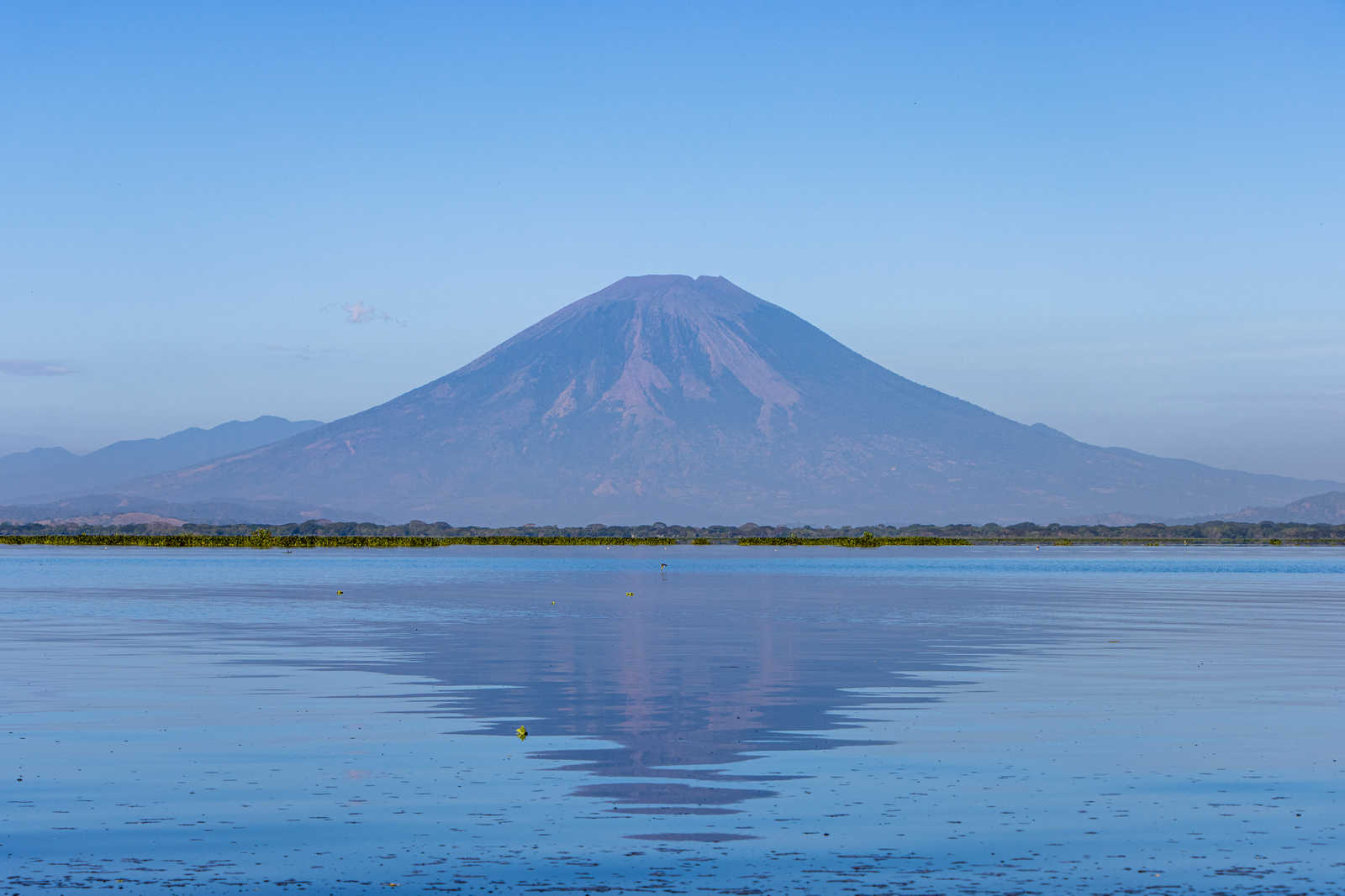 chaparrastique-volcano-seen-from-laguna-olomega-in-san-miguel-el-salvador © Vladimir