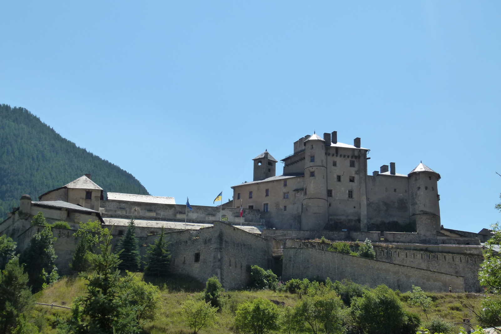 Château dans le Queyras, Alpes © Vigneron Perrine