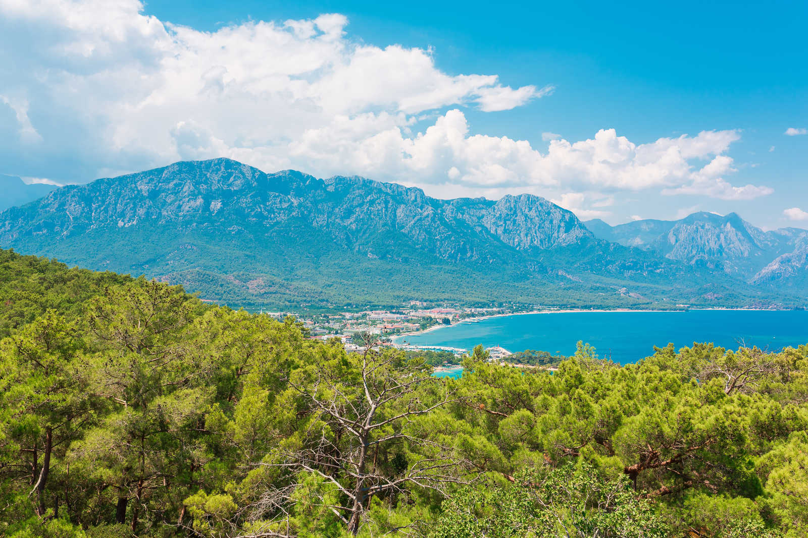 Côte de la mer méditerranée proche de Antalya © Len44Ik