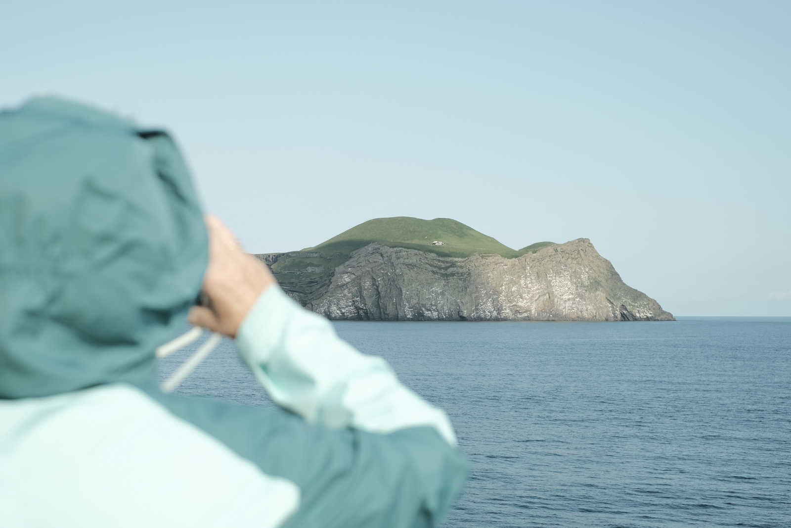 Côte d'Islande avec pax devant, îles Vestman © Ariza Charles