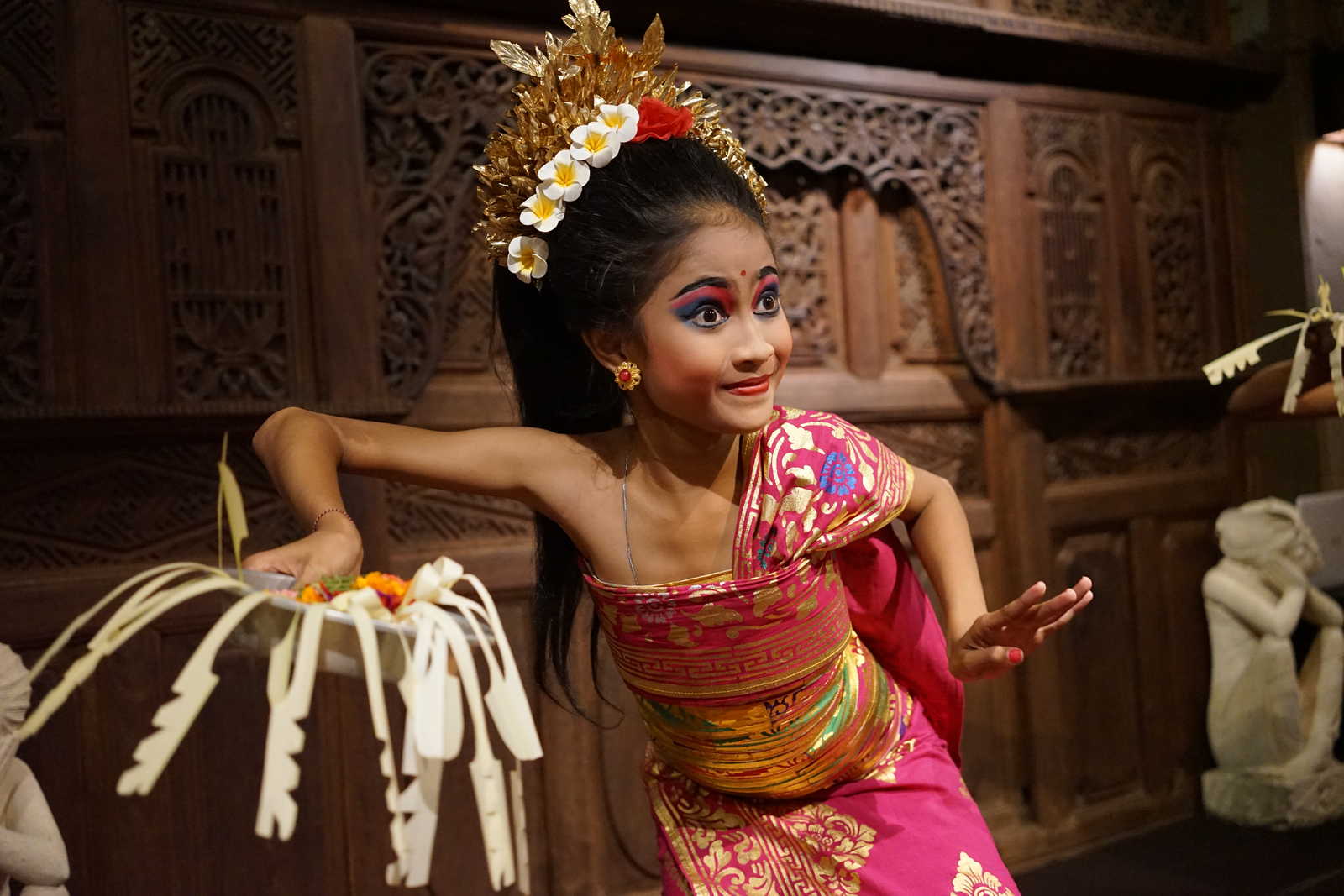Danse balinaise s'appelant Legong © Tieshan Wu