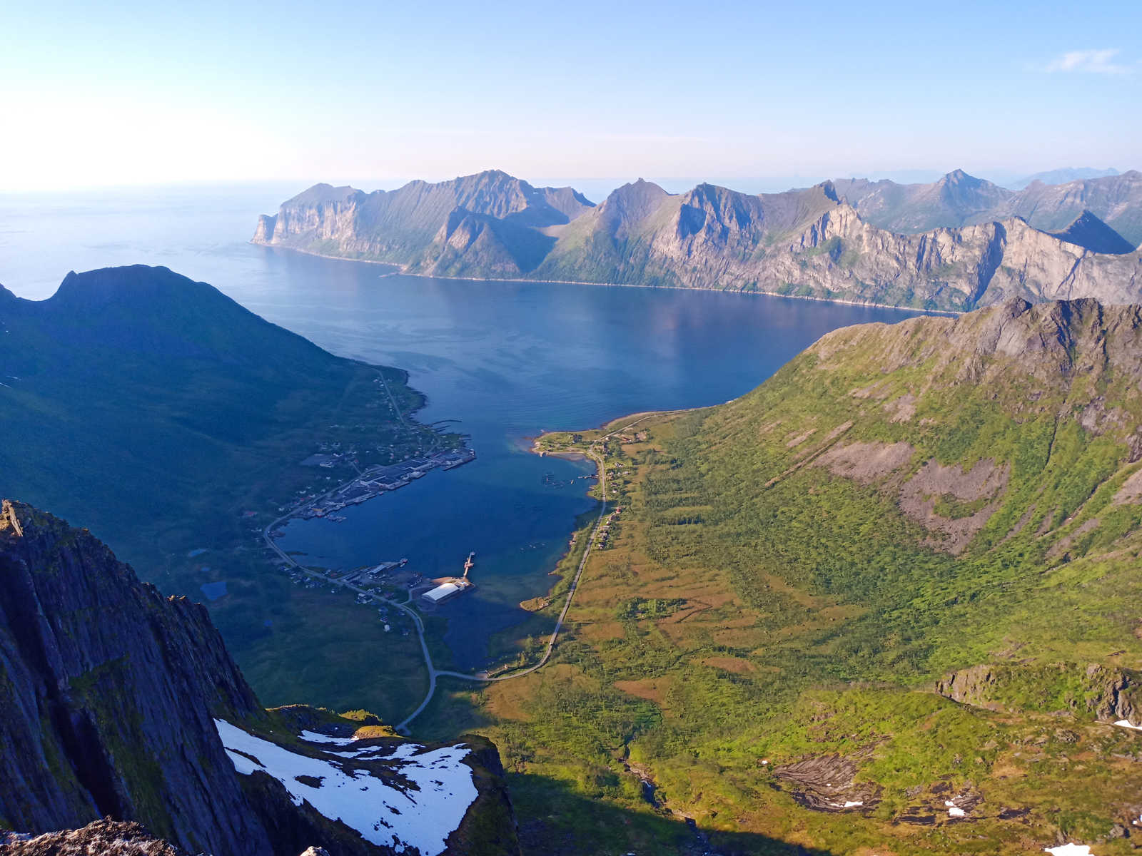 Depuis les sommets de Senja, Norvège du Nord © Baladi Robin
