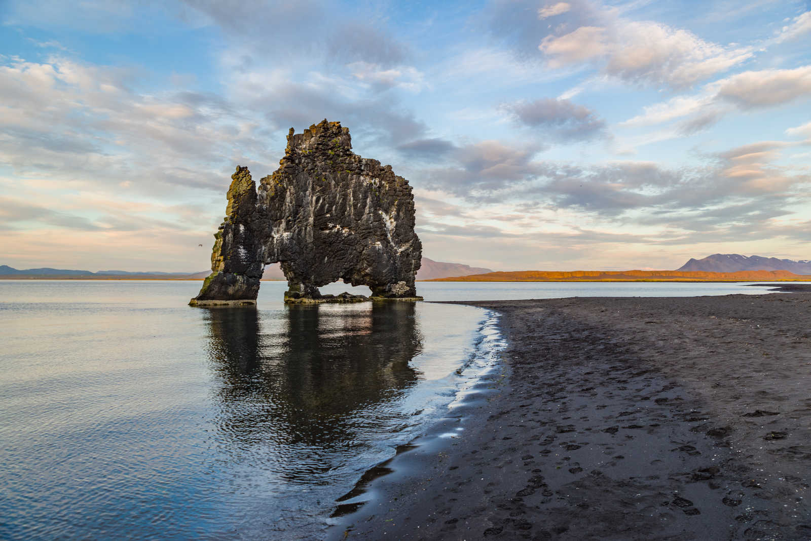 Double arches de Hvitserkur © Souza David