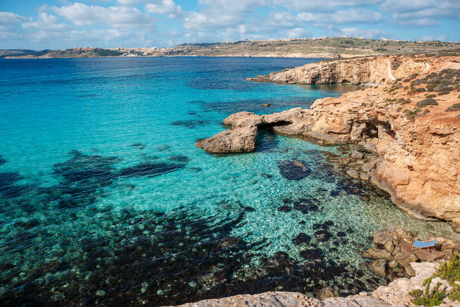 Eaux turquoises du Blue Lagoon de l'île Comino © Serff79