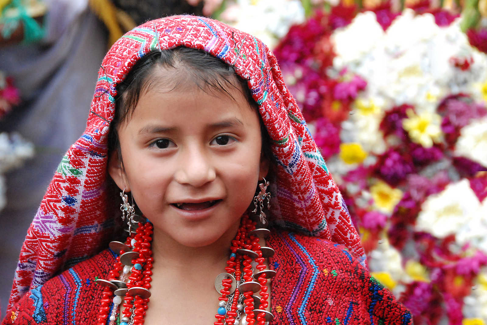 Fille en costume traditionnel au Guatemala © Coston Jean-Pierre