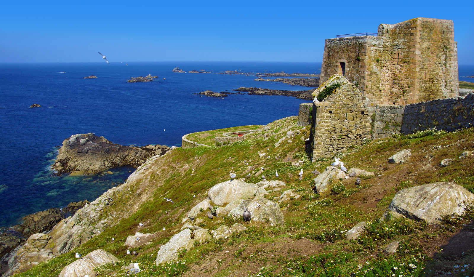 Fort de l'Ile aux Moines, Golfe du Morbihan, Bretagne sud © Photlook