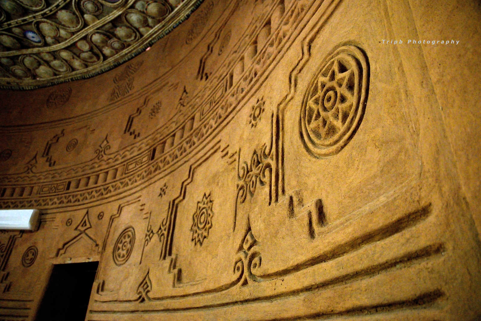 gravures-salle-de-l-independance-dalaba © Tripb Photography