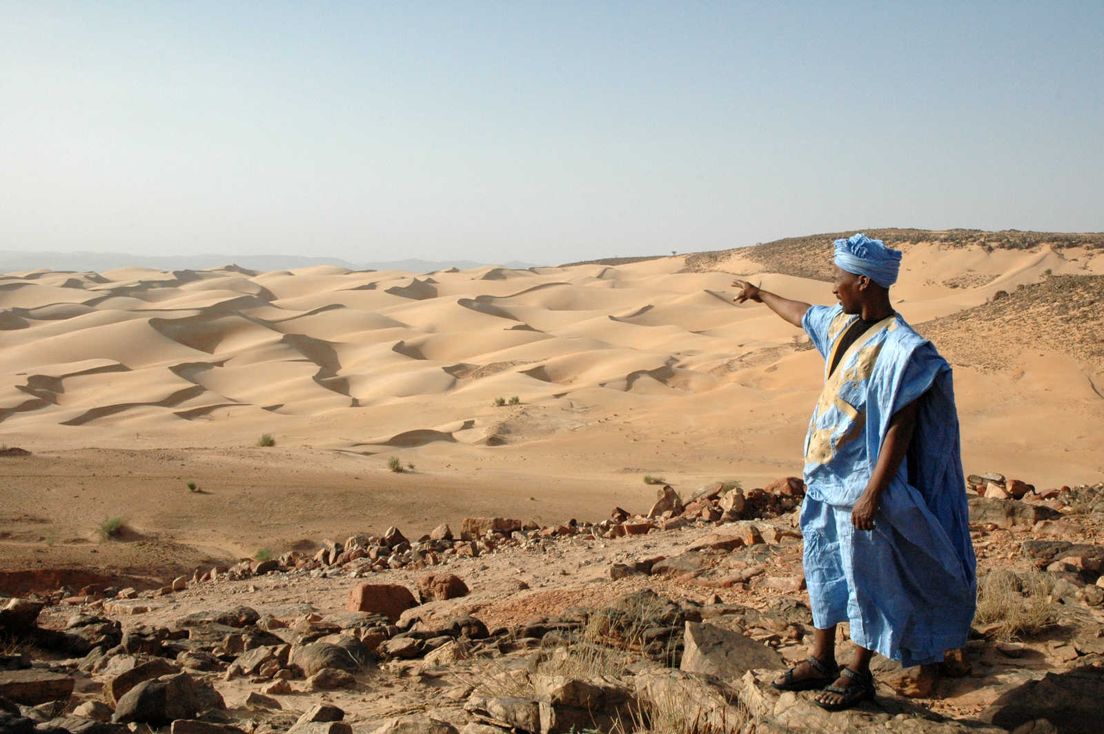 Guide lisant le paysage, Mauritanie © Martin Laprade Nicolas