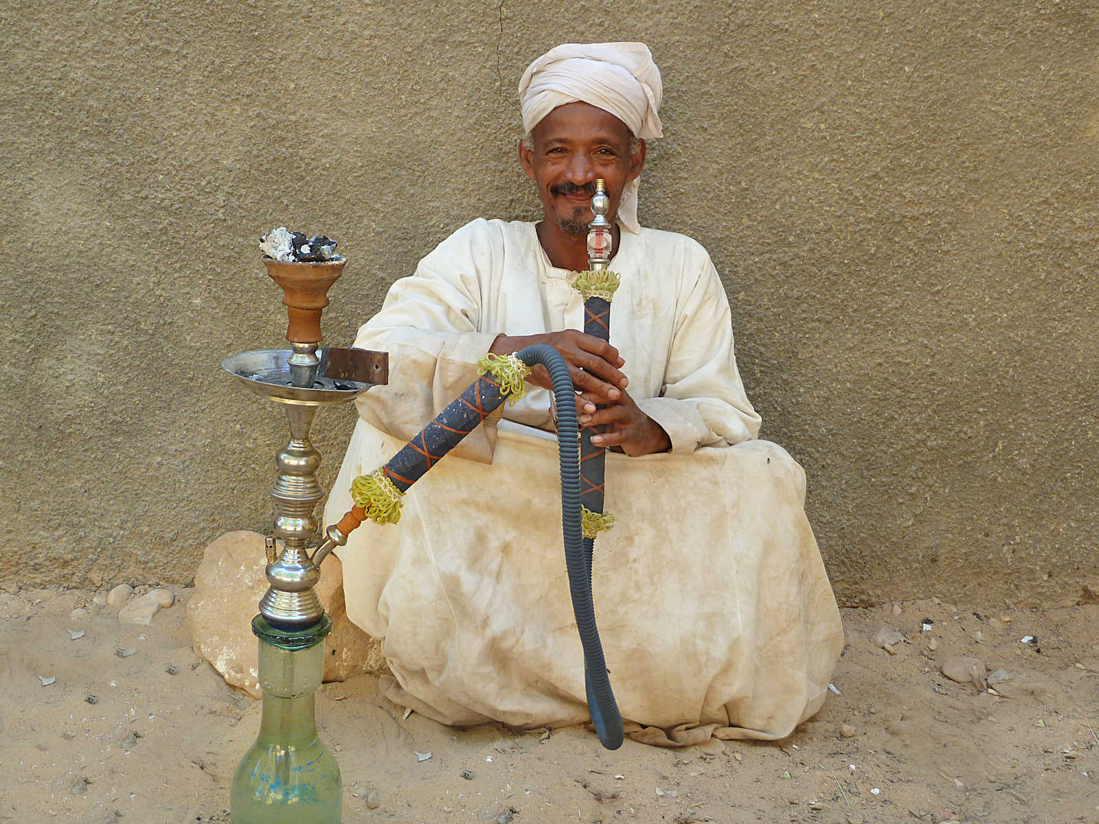 Habitant du Nil avec sa chicha, Egypte © Coston Jean-Pierre
