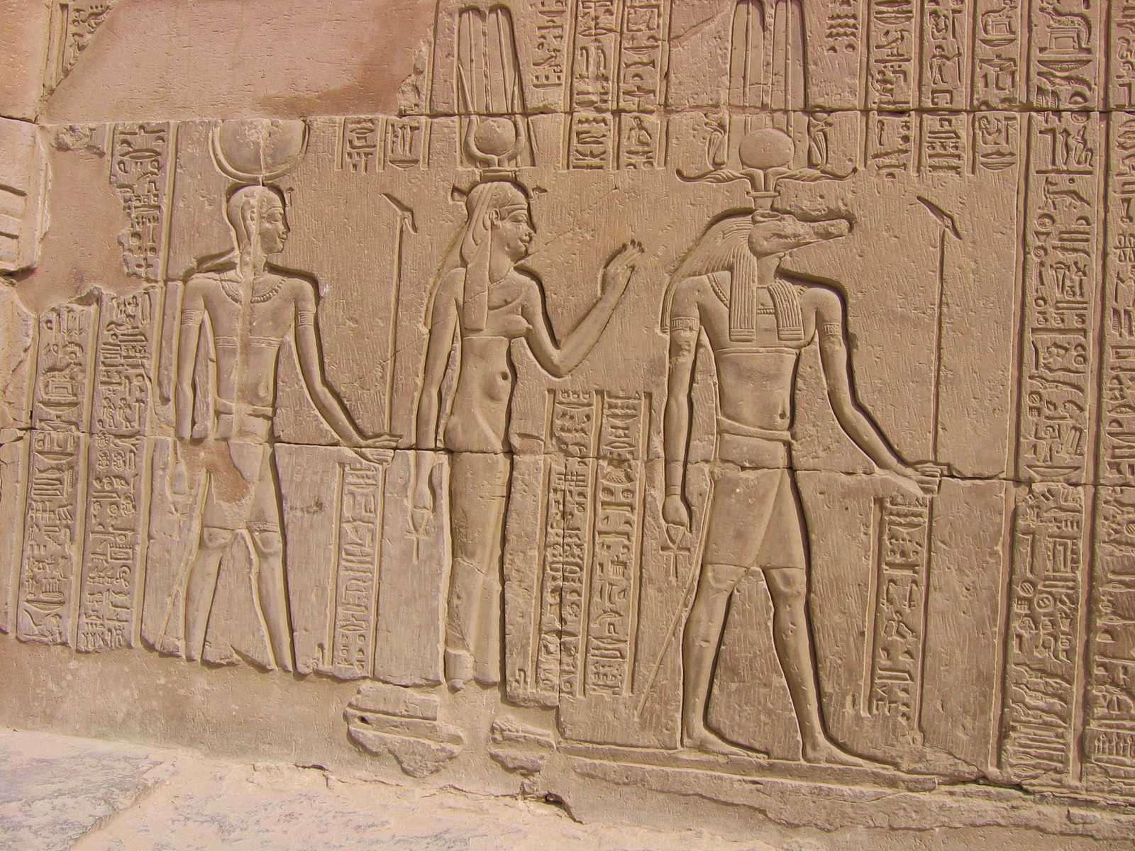 Hiéroglyphes et décoration temple, Egypte © Martin Laprade Nicolas