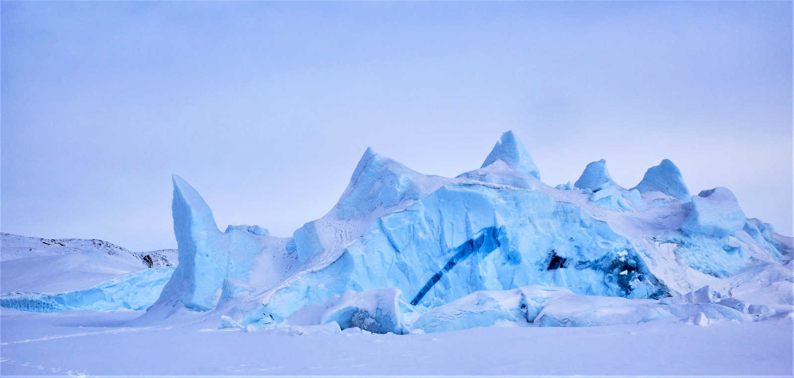 iceberg dans la glace © Legain Clément