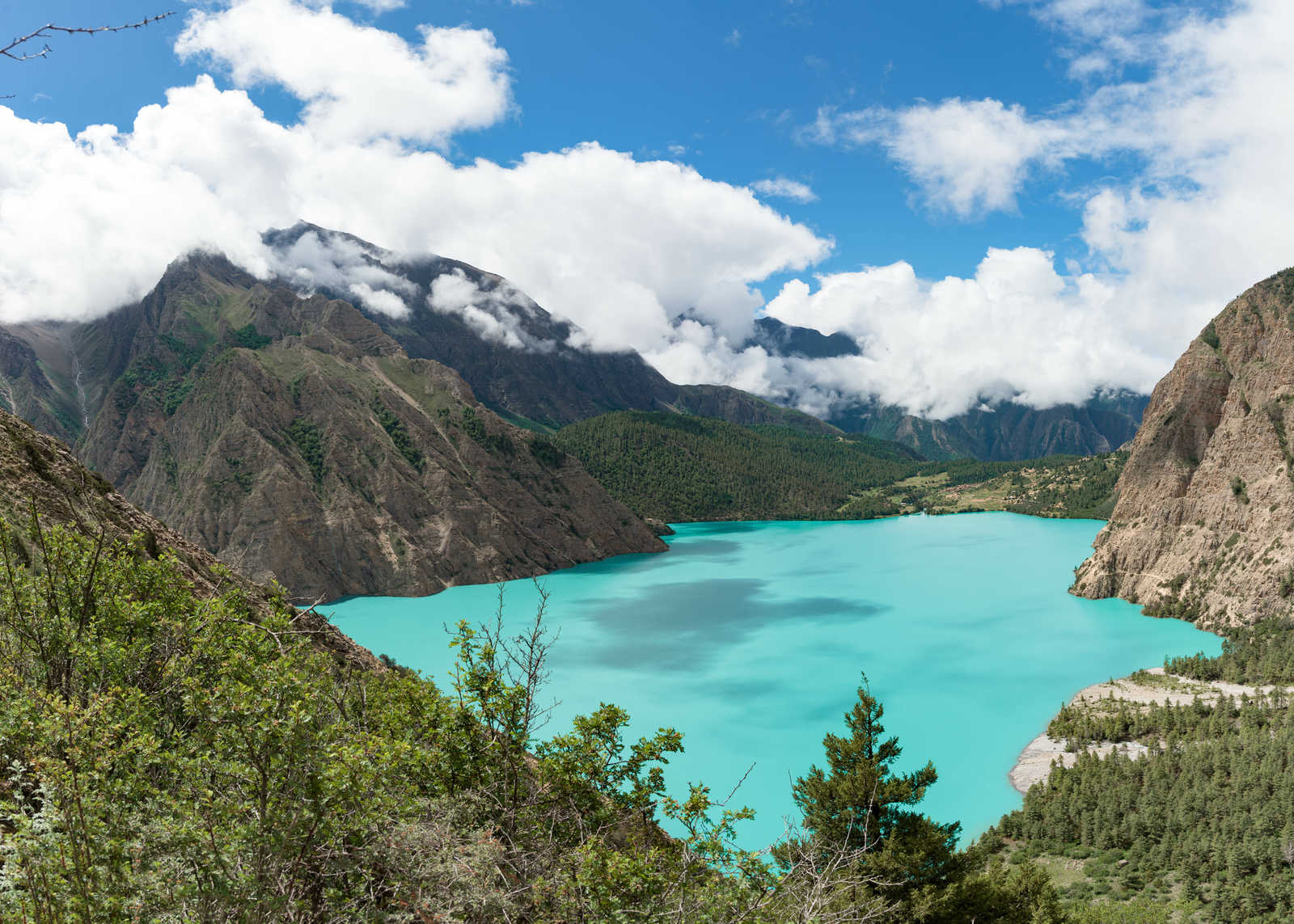 Lac Phoksundo au Népal © Sunilmanandhar