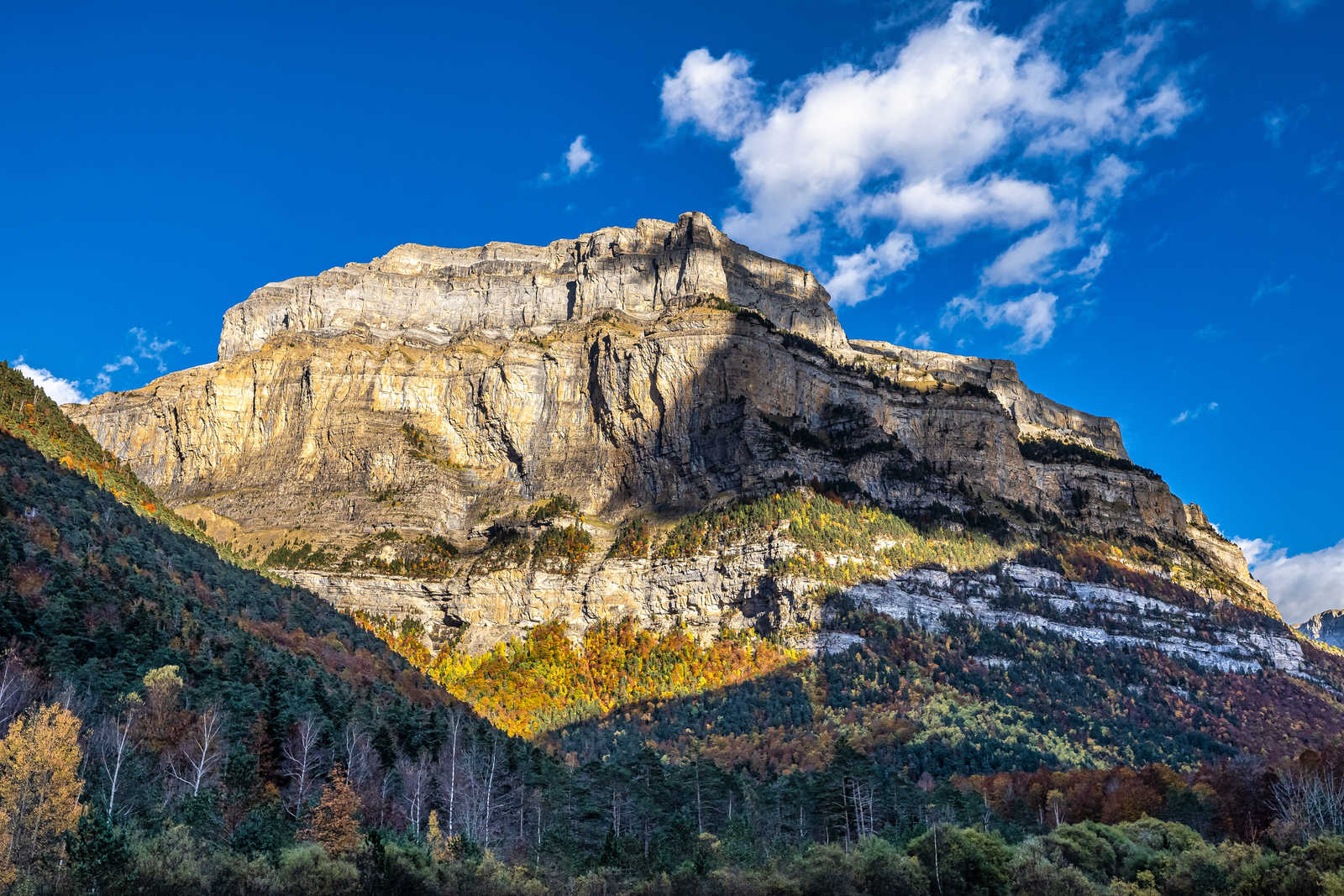 Le sommet Mondoto, Parc National d'Ordesa, Aragon, Pyrénées © La Balaguère