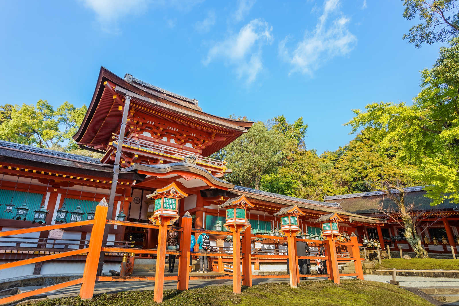 Le temple Kasuga Taisha, sanctuaire emblématique de Nara au Japon © Coward_Lion