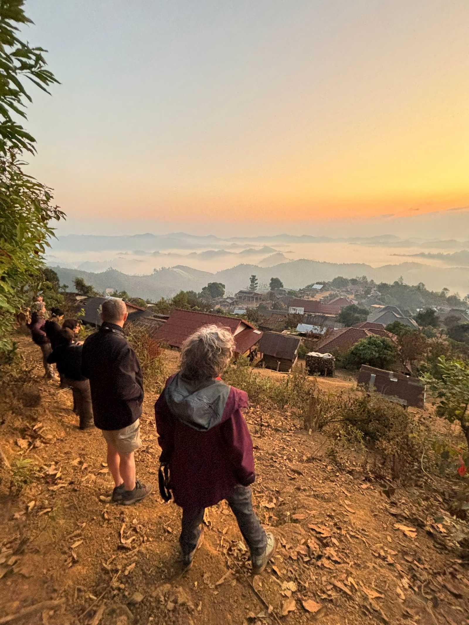 Lever de soleil au Laos © Bo