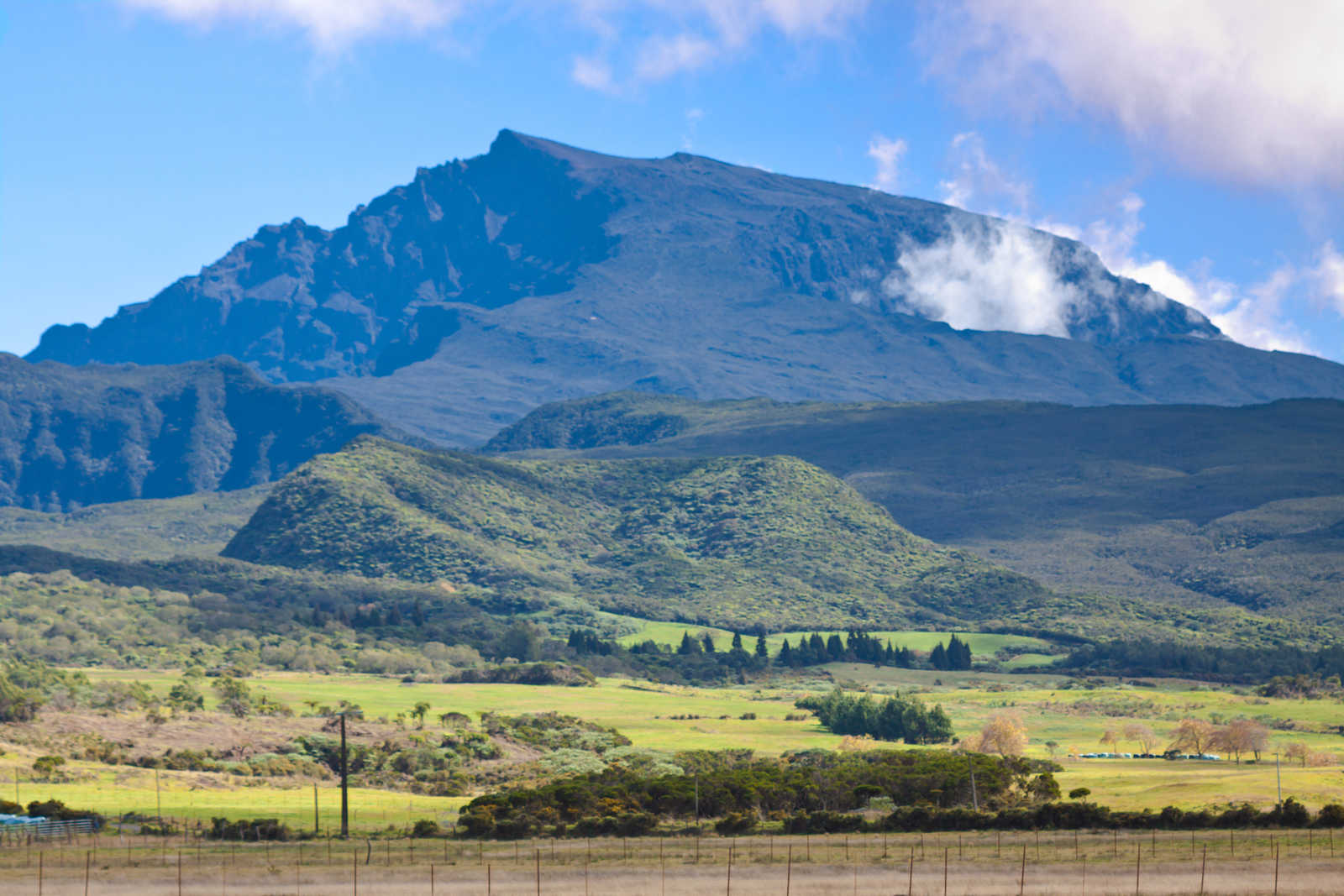 Trek entre Cirques et Pitons, des Neiges à la Fournaise Voyage