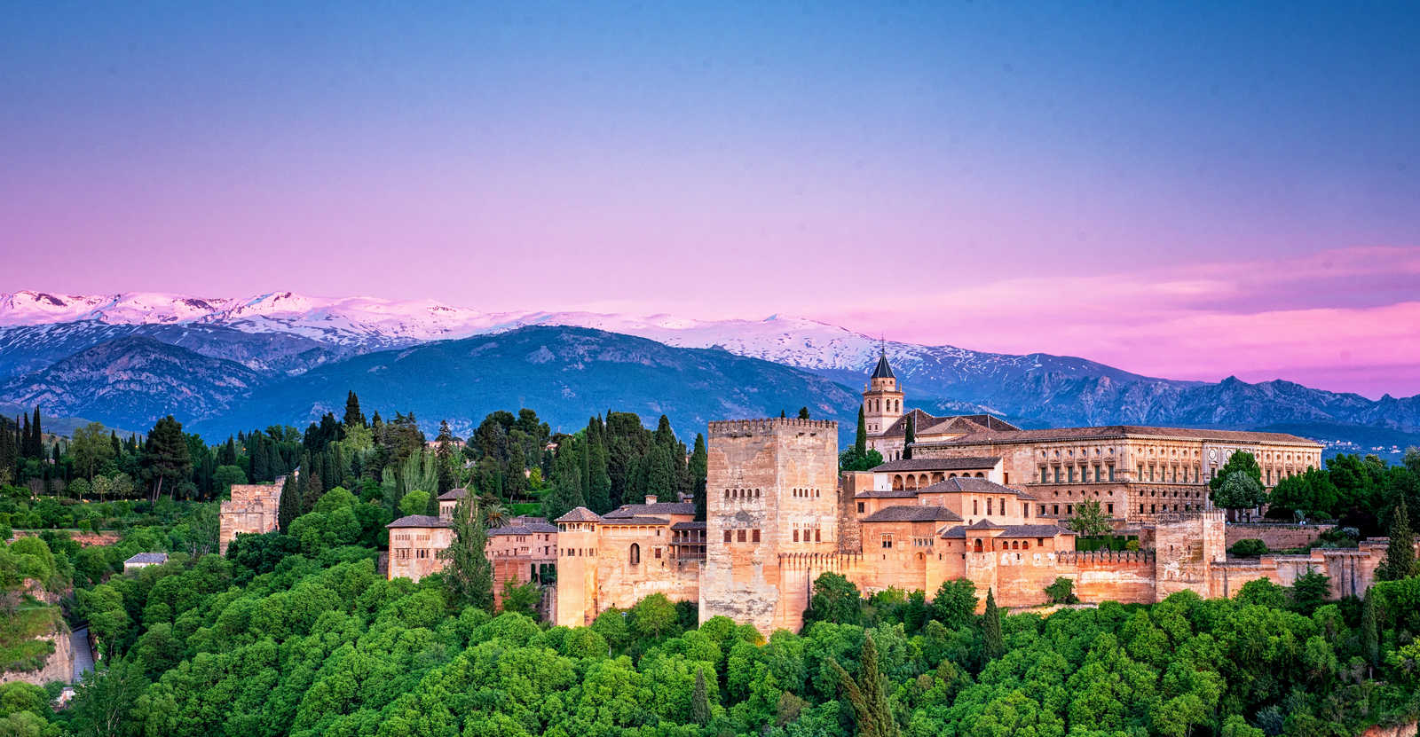 Panorama au coucher de soleil en Andalousie, Espagne © Botond Horváth