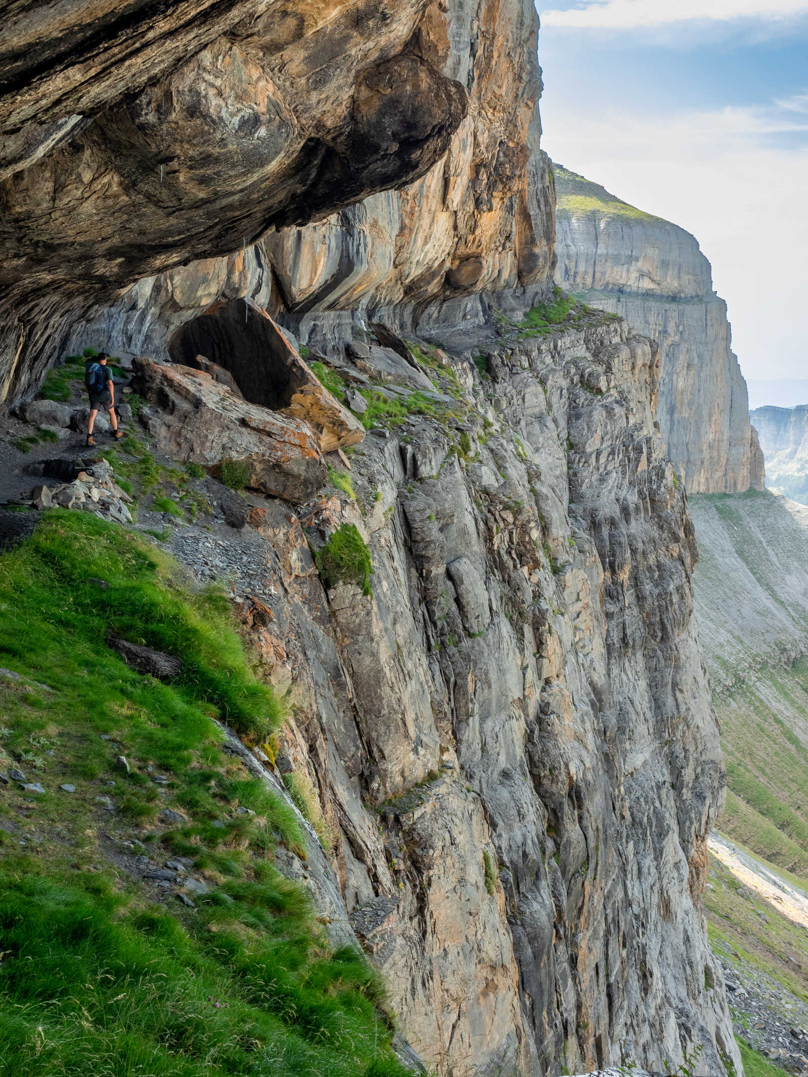 Parois verticales dans le canyon d'Ordesa, Aragon, Pyrénées © La Balaguère