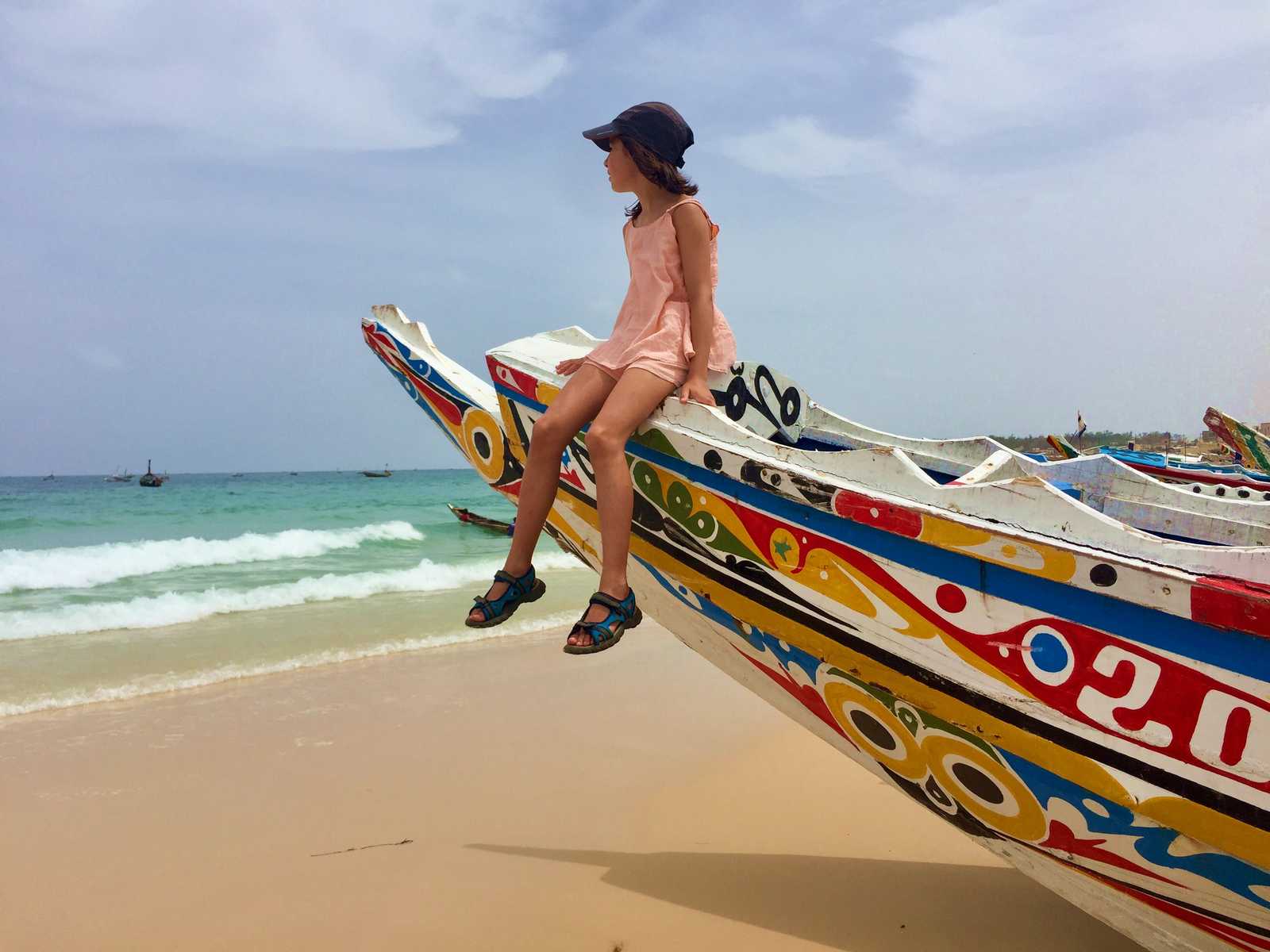 Pirogues sur la plage au Sénégal © Martin Laprade Nicolas