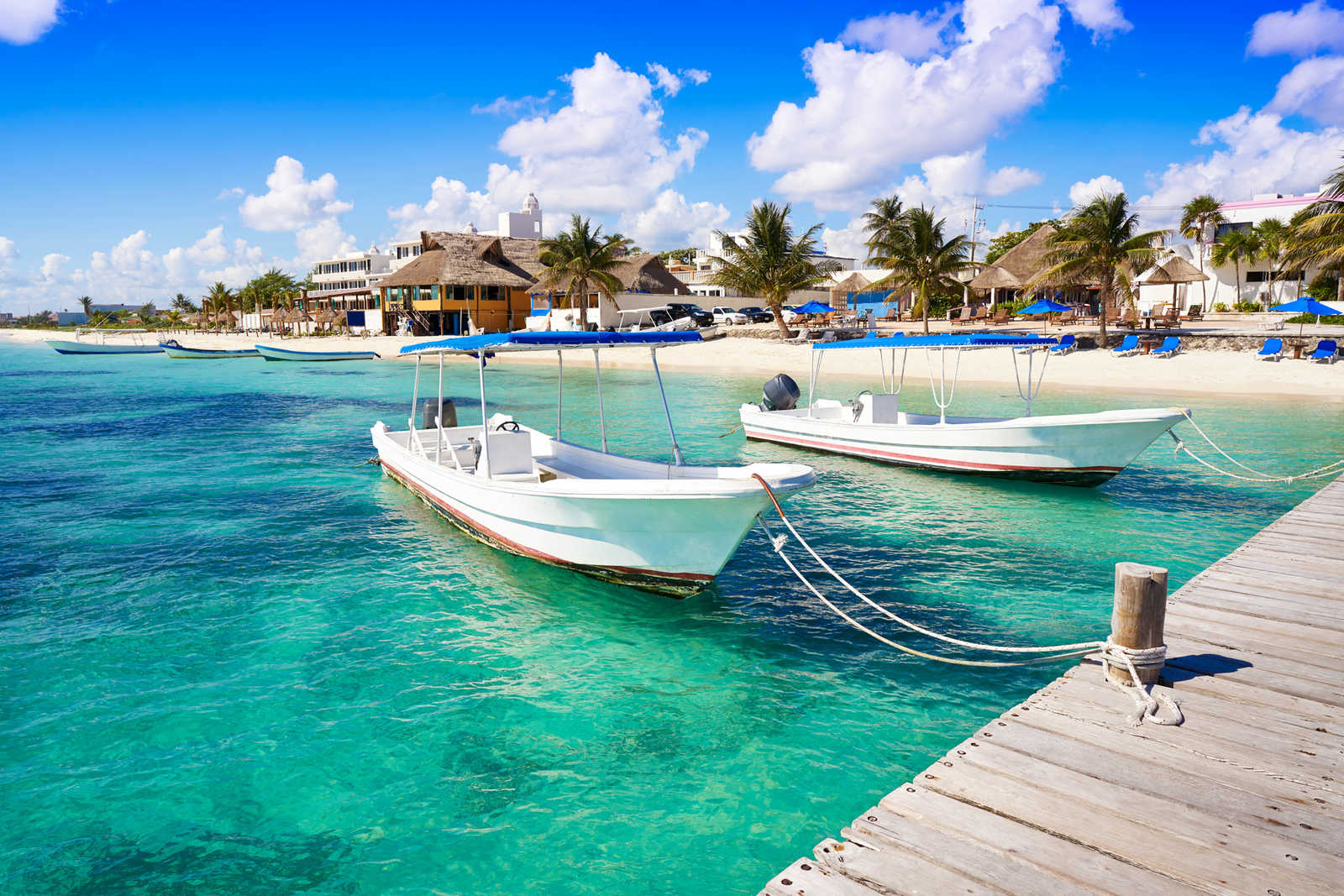 Plage de Puerto Morelos sur la Riviera Maya au Mexique © Lunamarina