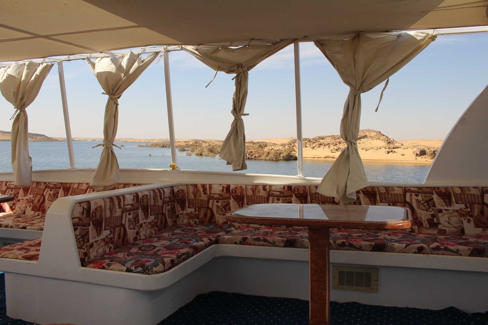 Pont supérieur de notre bateau , Lac Nasser, Egypte © Bonnemaison Olivier