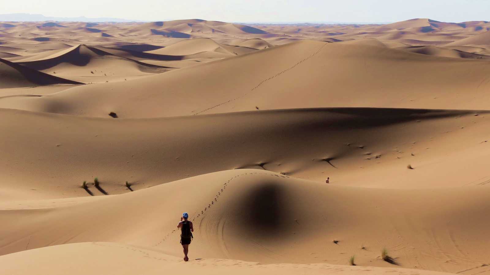 Rando dans l'erg Chegaga, Maroc © Grally Florian
