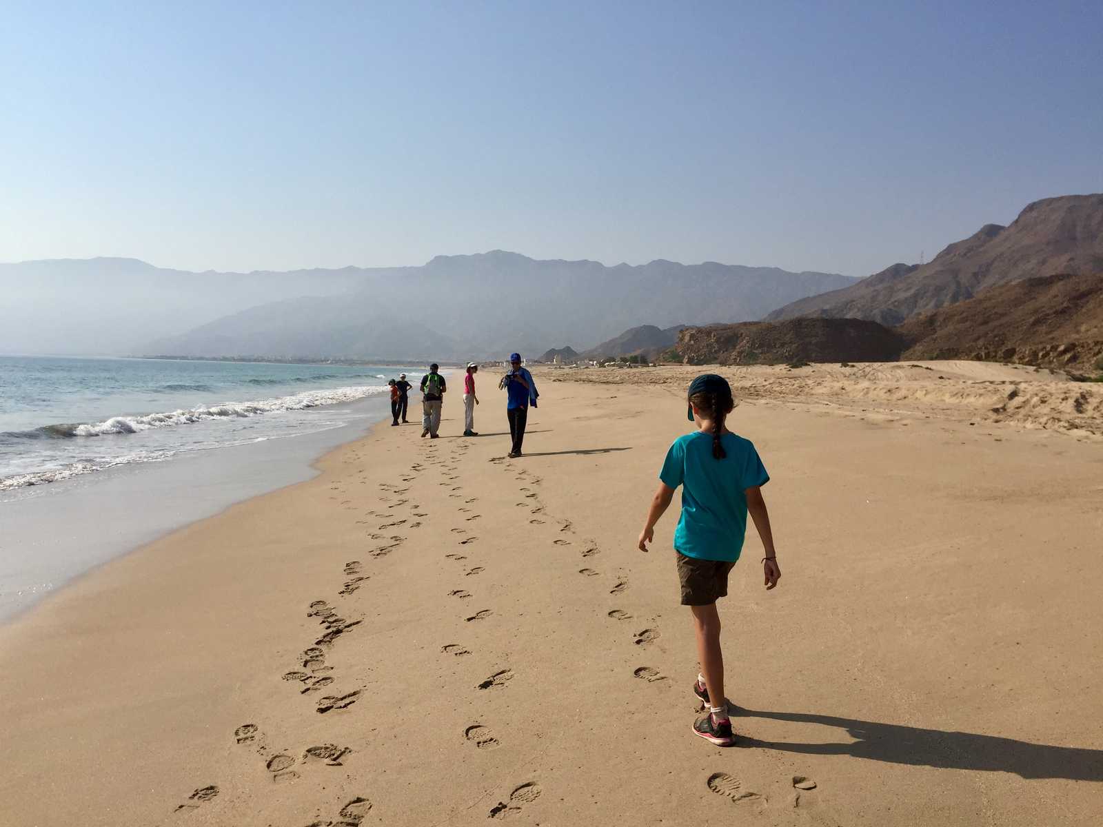 Rando sur la plage à Oman © Martin Laprade Alexandra