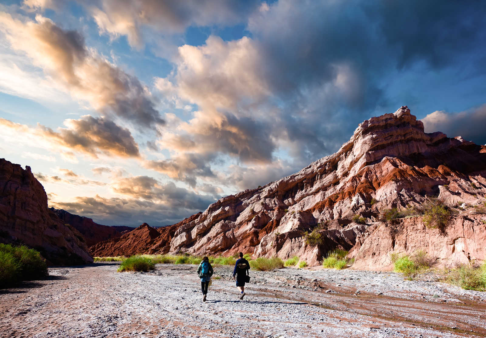 Randonnée à la quebrada de cafayate vers les cuevas de Acsibi  en Argentine © Jer