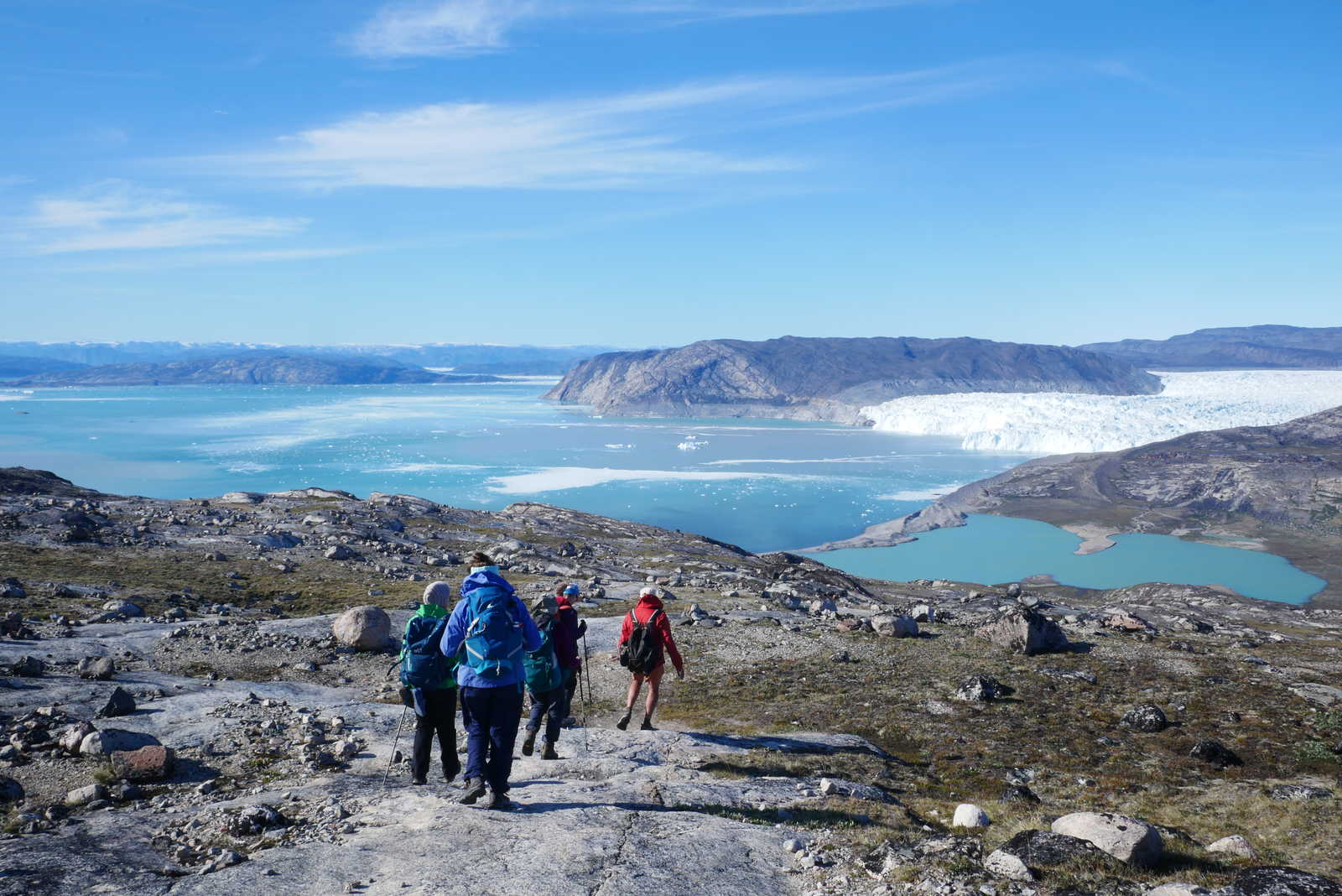Randonnée sur les hauteurs du glacier © Legain Clément