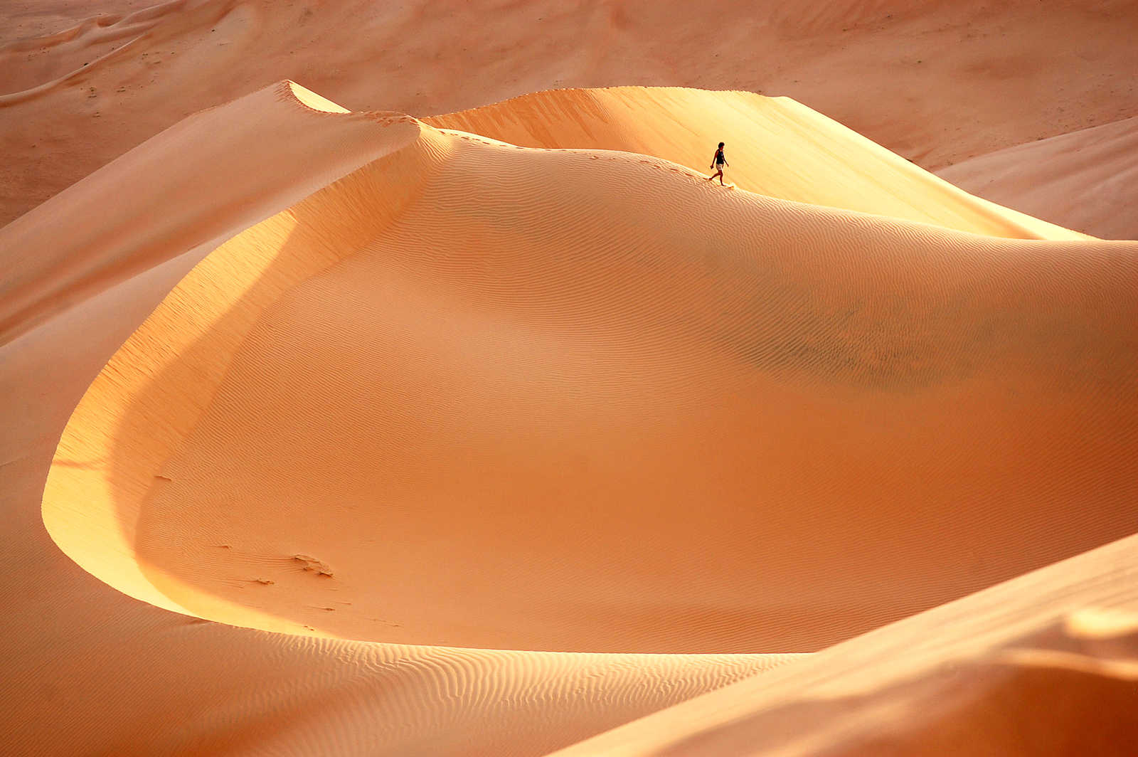 Randonnée dans le désert de Rub Al Khali à Oman © Huwans