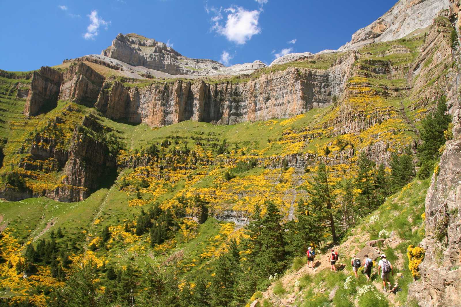 Randonnée dans les Hautes-Pyrénées © La Balaguère