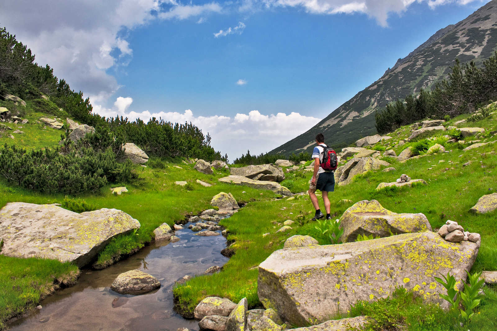 Randonnée dans les montagnes, Bulgarie © Svetoslav Sokolov