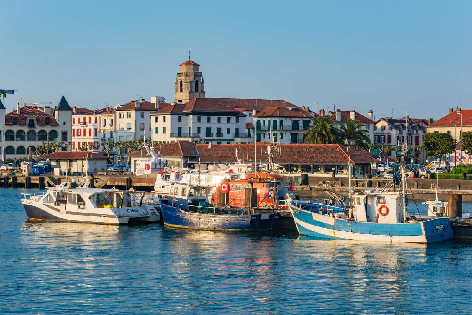 Saint Jean de Luz dans les Pyrénées © Giron Alberto