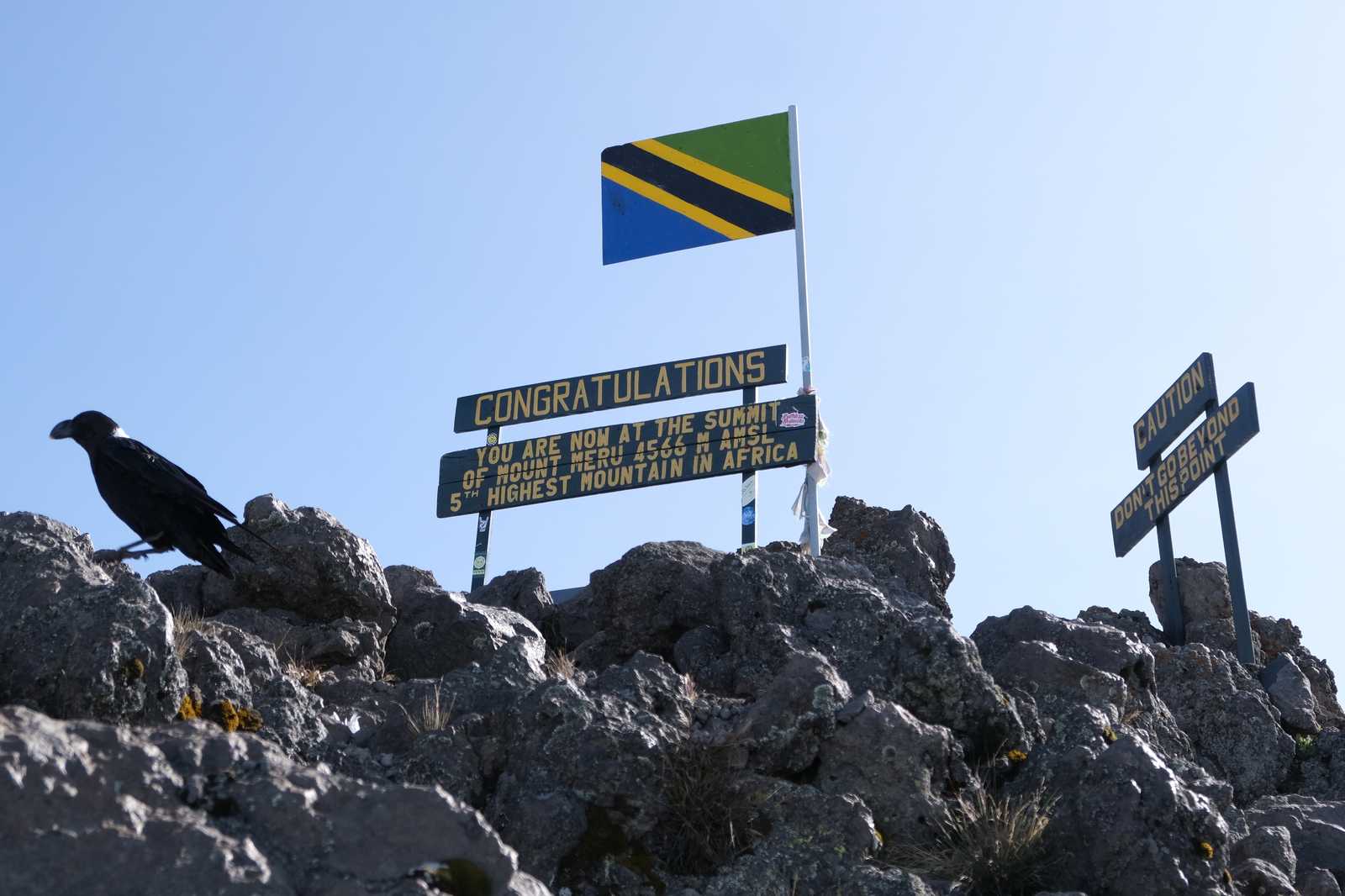 Sommet du Mont Meru en Tanzanie © Iwona