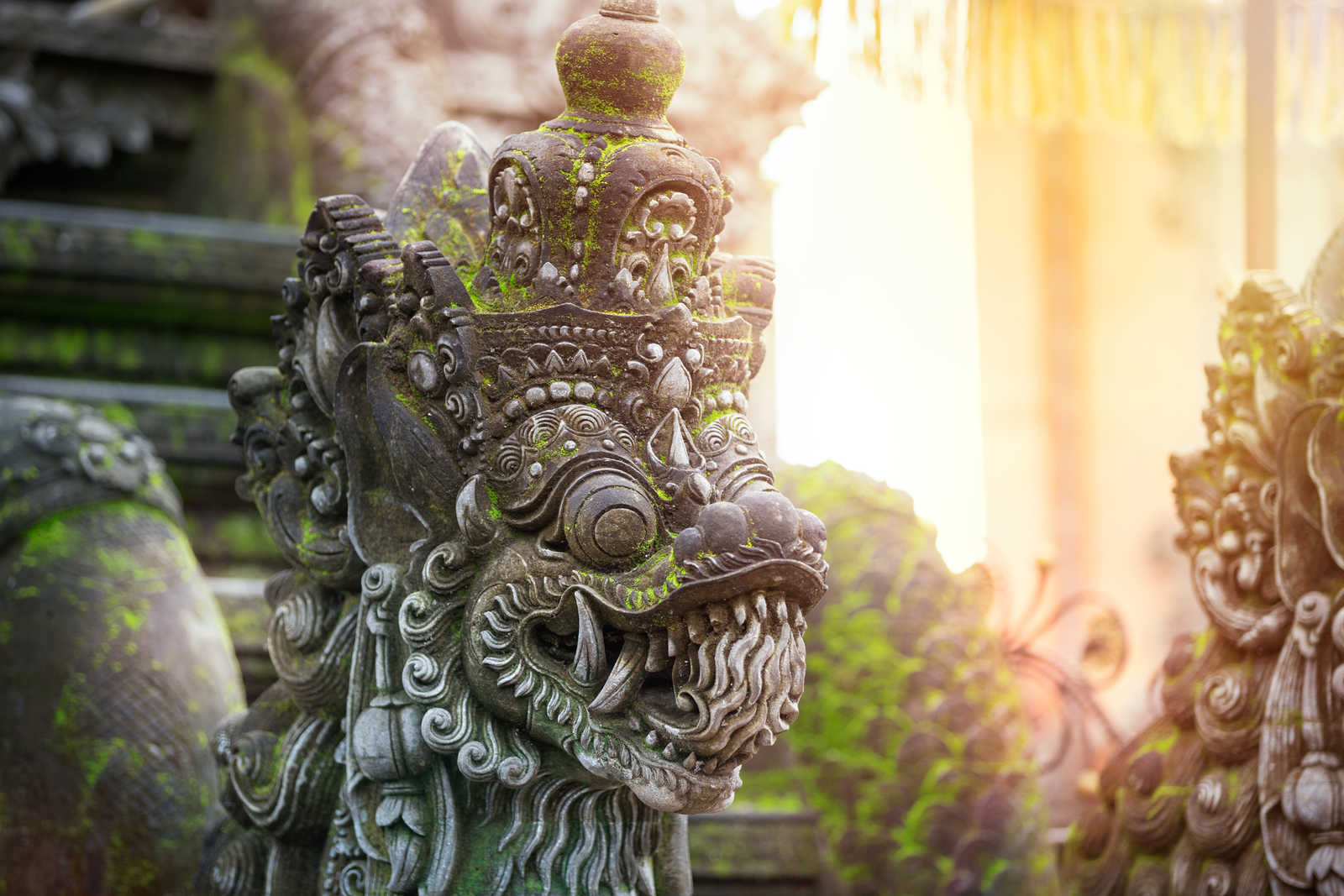 Temple à Bali, Indonésie © Luckybusiness